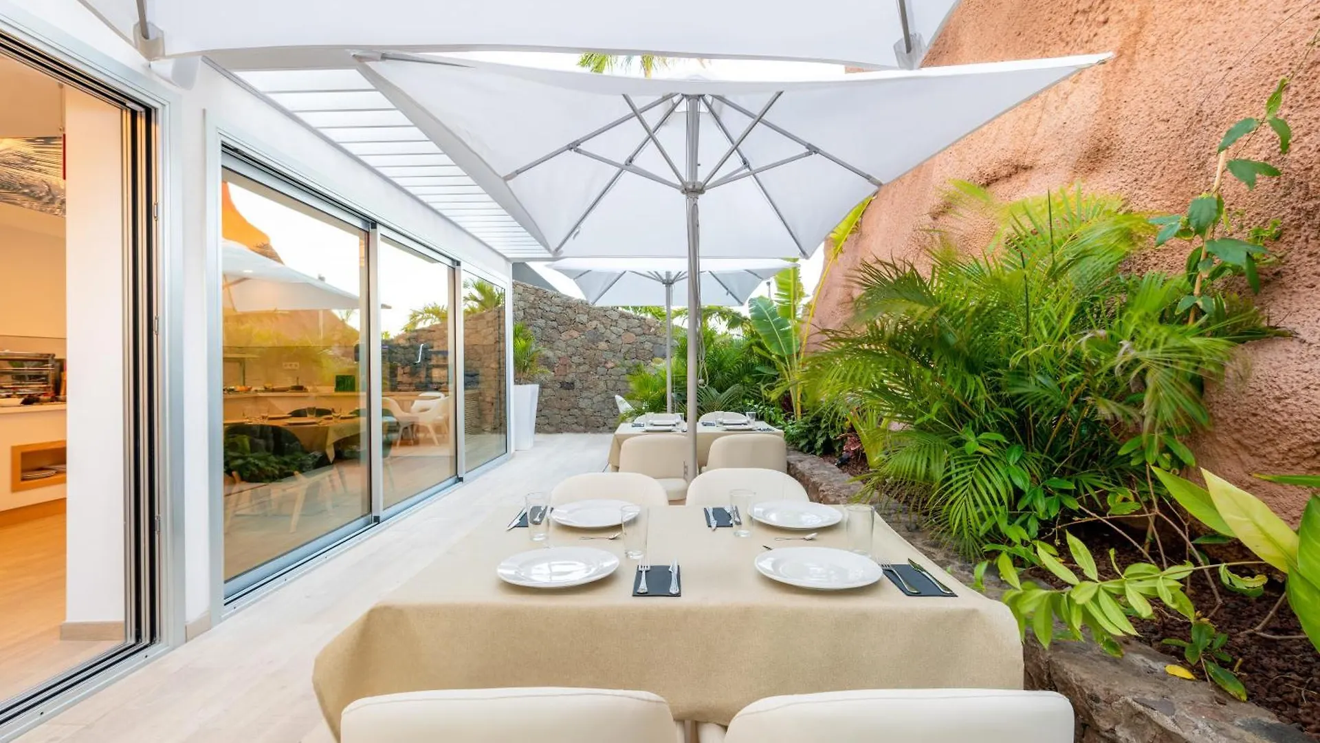 Grand Horizon Luxury Boutique Apartments Puerto Rico