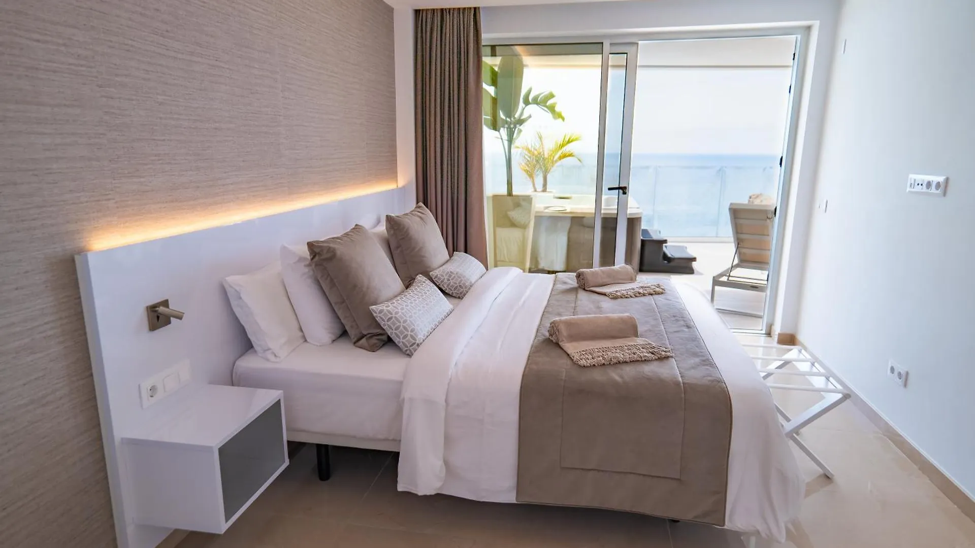 Grand Horizon Luxury Boutique Apartments Puerto Rico