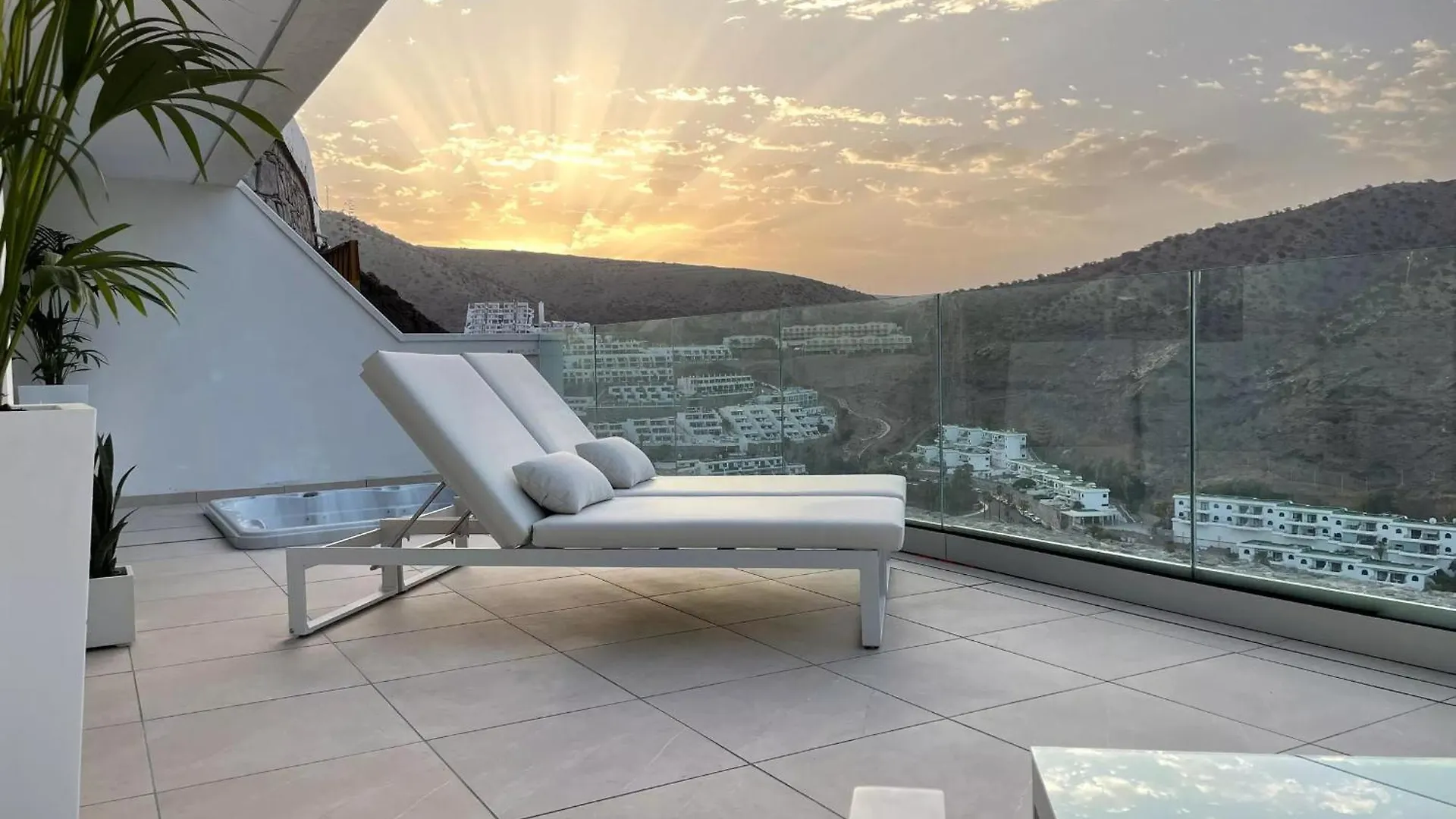 Grand Horizon Luxury Boutique Apartments Puerto Rico