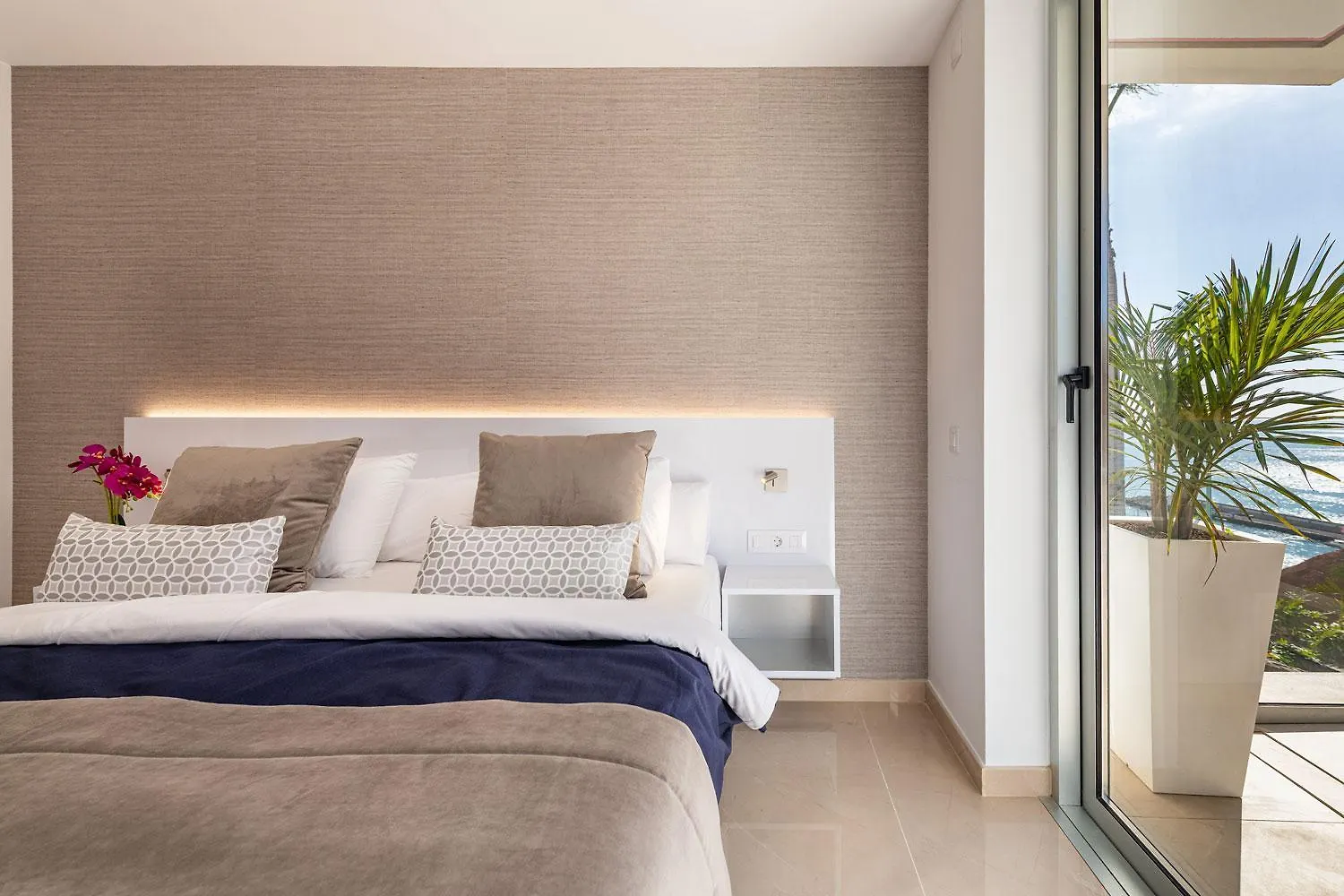 Grand Horizon Luxury Boutique Apartments Puerto Rico