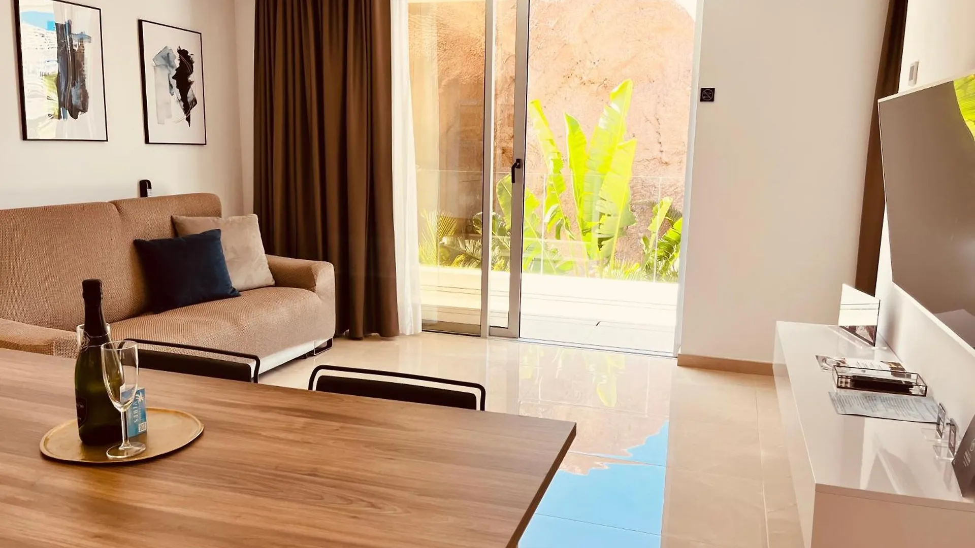 Grand Horizon Luxury Boutique Apartments Puerto Rico